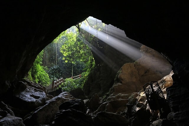 আলুটিলা গুহা | Alutila Cave