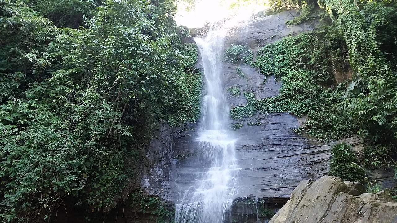 হাজাছড়া জলপ্রপাত | Hajachora Waterfall